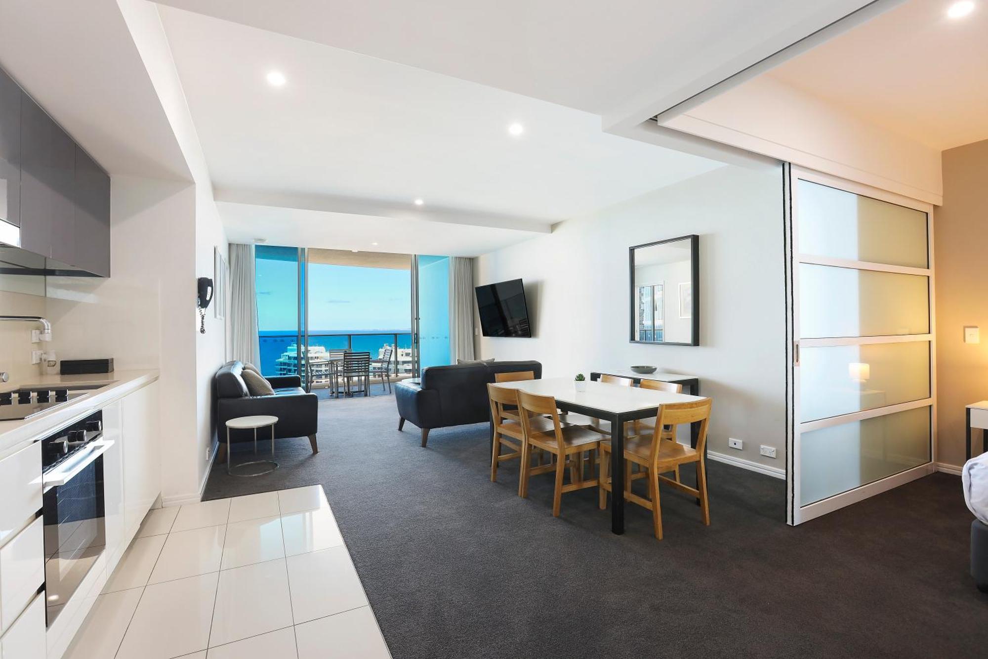Number 1 H Residences - Wifi, Parking & More By Gold Coast Holidays Eksteriør bilde